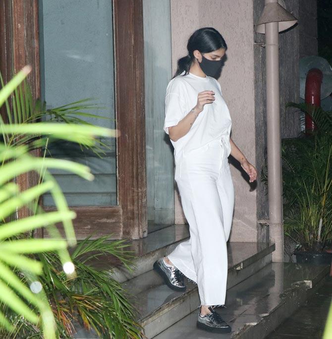 Arbaaz Khan hosted a family bash at his residence in Bandra, Mumbai. Atul Agnihotri and Alvira Agnihotri's daughter Alizeh Agnihotri attended the celebration and opted for an all-white outfit. All pictures/Yogen Shah