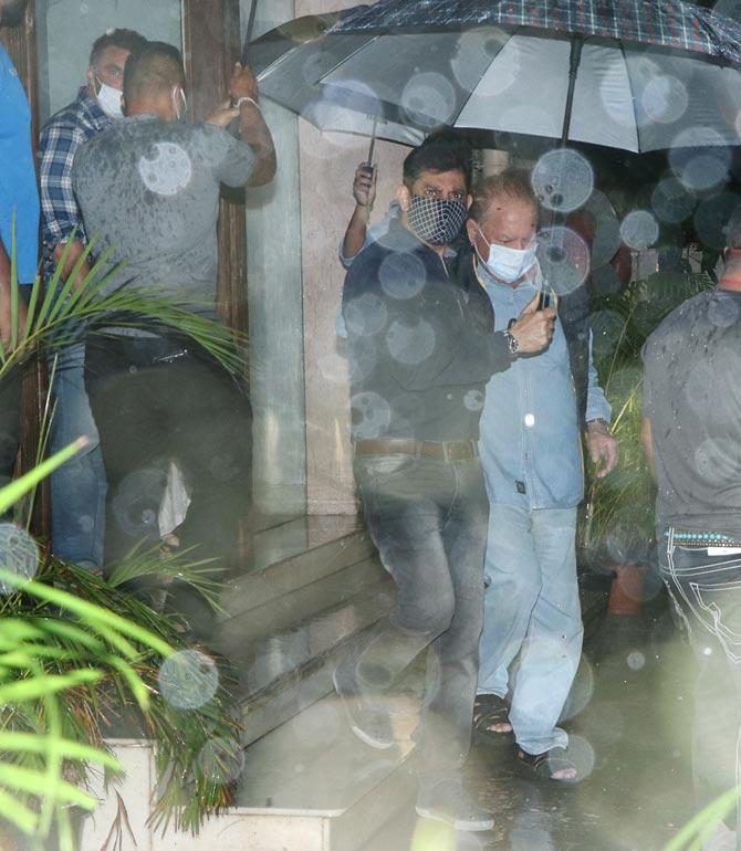 Salim Khan was also spotted at the bash hosted at Arbaaz Khan's Bandra home.