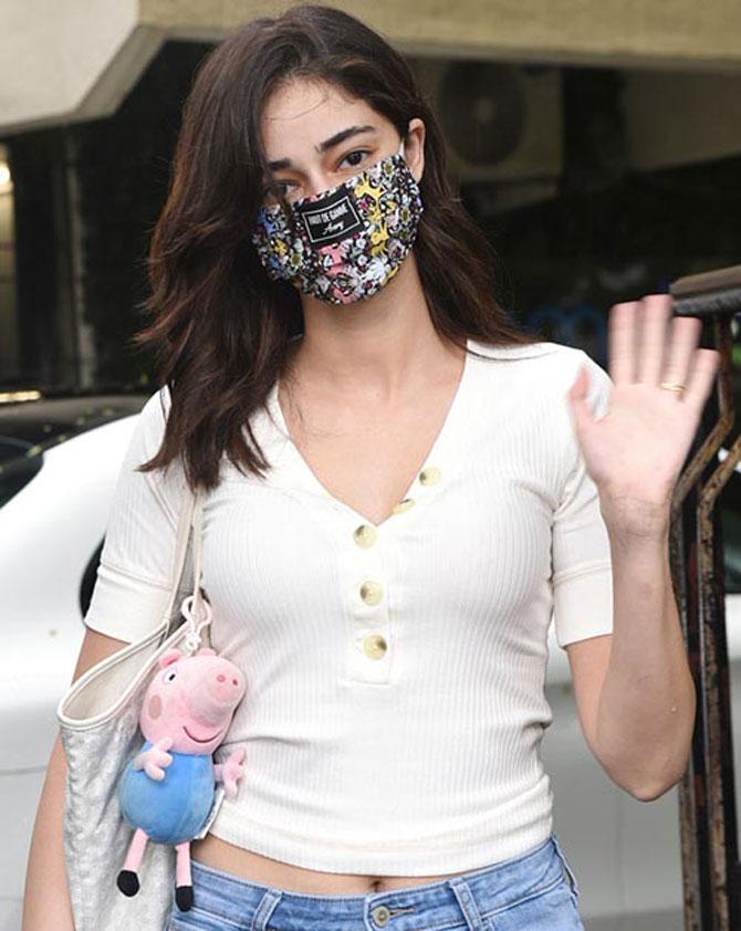 Masked Ananya Panday returns from Dubai decked in limited edition