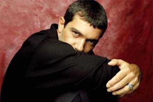 Antonio Banderas recovers from coronavirus