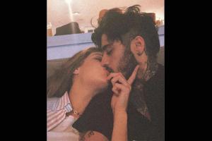 Gigi Hadid goes lip-deep with Zayn Malik in new picture