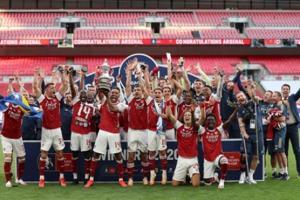 Pierre-Emerick Aubameyang leads Arsenal to FA Cup triumph