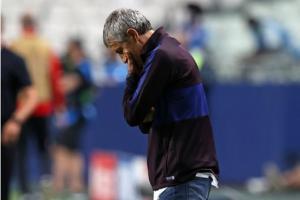 Barcelona sack coach Setien and announce 'restructuring' of first team
