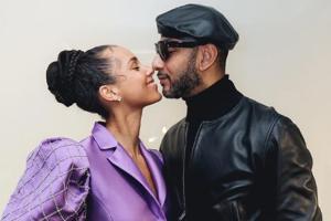 Alicia Keys and husband get romantic on their 10-year anniversary