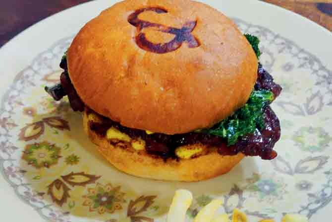  Grilled chicken and teriyaki burger;