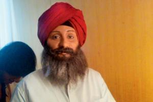 Divya Dutta's unrecognisable act; Ananya Panday's multi-coloured mask
