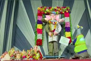 Ganesh Chaturthi: COVID-19 warriors theme idols displayed in Hyderabad