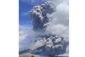 Watch: Indonesia volcano eruption sends smoke, ash 5 km into the air