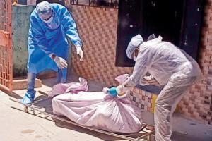 Malad man lays unclaimed COVID-19 bodies to rest