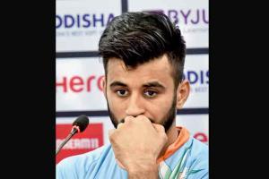 India hockey captain Manpreet Singh, four others test COVID-positive