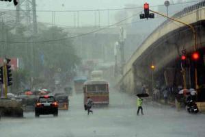Mumbai Rains: Scattered showers to continue in city till August 23