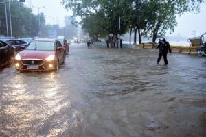 Mumbai Rains: Intense rainfall likely to continue; Mumbai Police ask people to stay home