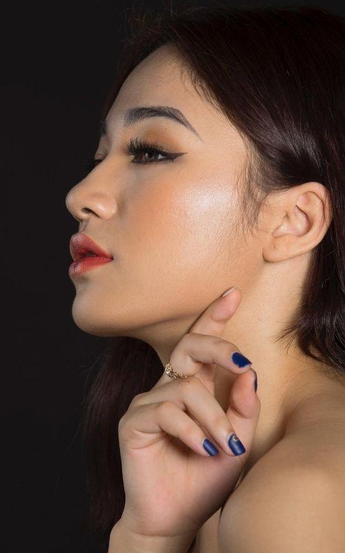 nude makeup