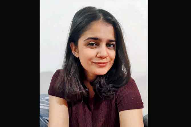  RUJUTA DATE