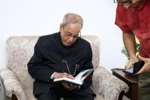 Pranab Mukherjee critical, continues to remain on ventilator support