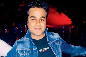 Rohit Gupta lifts moods, and rakes in the moolah when at it