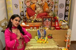Sara looks pretty as she shares pictures of her Ganpati celebrations