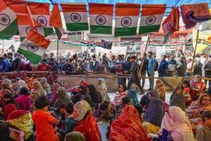 Several members from Shaheen Bagh join Delhi BJP