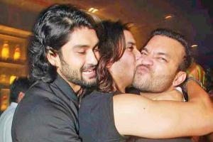 SSR's photo partying with Ankita Lokhande's beau Vicky Jain goes viral