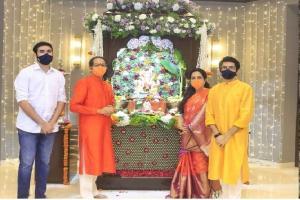 Ganesh Chaturthi 2020: CM Uddhav Thackeray offers prayers with family
