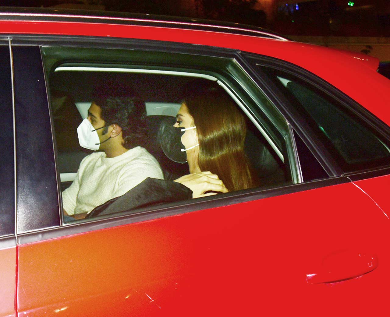 Tara Sutaria, Aadar Jain, Armaan Jain and Anissa Malhotra were spotted at a small party hosted at Kareena Kapoor  Khan's residence in Bandra, Mumbai. All pictures/Yogen Shah