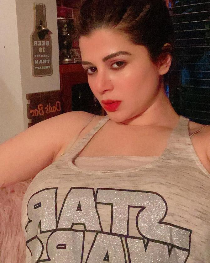 670px x 838px - These pictures prove that Grand Masti actress Kainaat Arora is beauty  personified