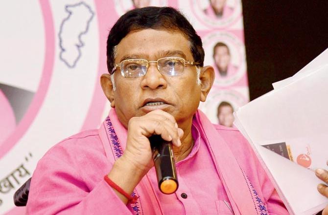 
Ajit Jogi - the first chief minister of Chhattisgarh - breathed his last on May 29, 2020. 74-year-old Jogi suffered a cardiac arrest. A bureaucrat-turned politician, Jogi served as the first chief minister of Chhattisgarh from November 2000 to November 2003. He is survived by his wife Renu Jogi, the MLA from the Kota constituency, and son Amit Jogi, a former MLA.

