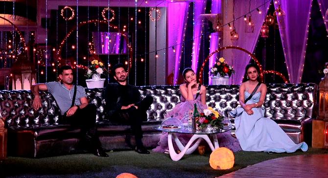 It was not just about challengers versus the current housemates. The challengers themselves had a whole lot of scores to settle. The word Frenemies got introduced and we could already see sparks fly between Rakhi and Arshi!