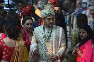 Inside Aditya Narayan and Shweta Agarwal's wedding festivities!