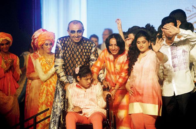 Deboo and designer Krishna Mehta at Sophia College in 2013. File pic