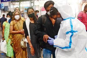 Mumbai: COVID-19 cases, deaths in November come down by half
