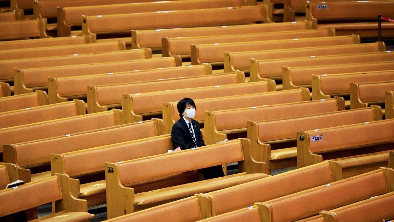 South Korea battles sudden surge on coronavirus cases