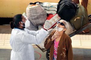 Mumbai records fewer COVID-19 cases and deaths than on Thursday