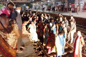 Revised timetable sends commuters into a rage at Palghar, Saphale stns