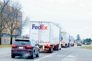 Trucks on way to deliver COVID shots to US states