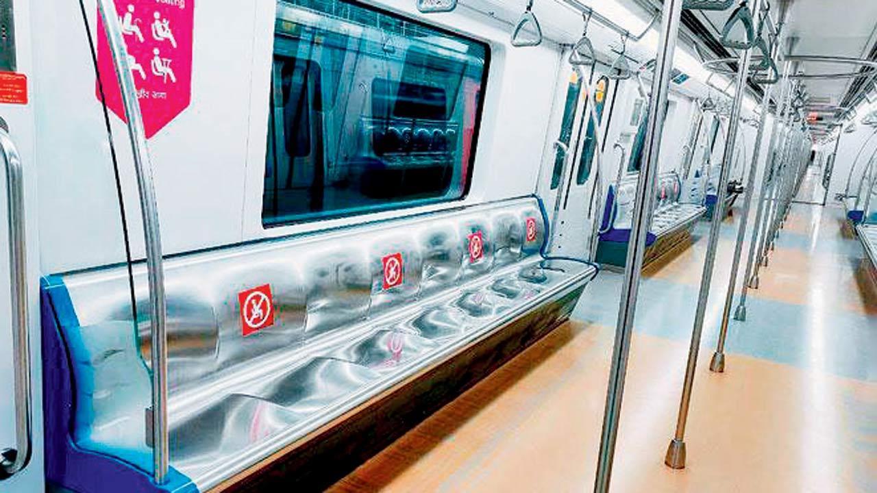 Mumbai: Escalator opened at Ghatkopar station