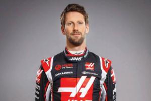Romain Grosjean leaves hospital after fiery Bahrain car crash