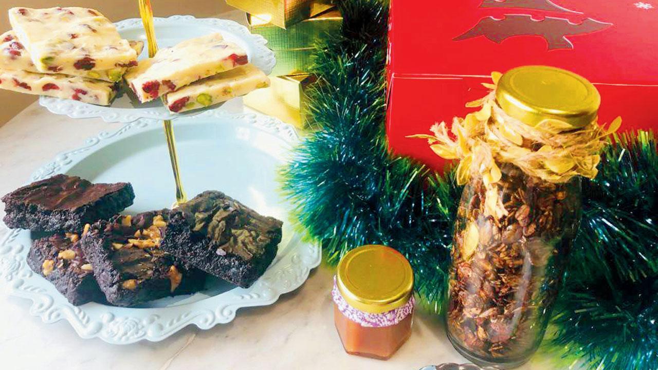 Mumbai: Where to order delicious Christmas treats from?