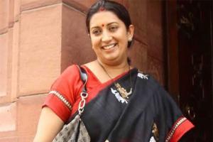 Remembering her show, Smriti Irani introduces her 'Don't Angry Me Look'