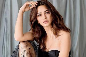 Kriti Kharbanda's post pack-up ritual to fight Covid