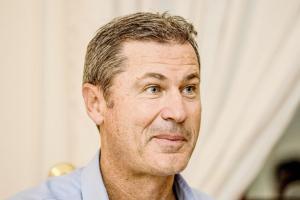 Simon Taufel: Impossible to officiate change of grip, stance