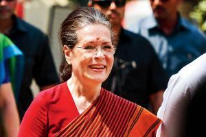Fulfil commitment to SC/ST, Sonia Gandhi tells Uddhav Thackeray