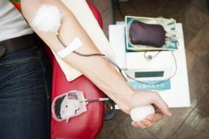 'Free blood for patients at Maharashtra govt hospitals from Dec 12'