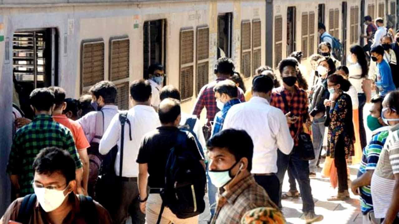Western Railways' new time table skips halts from Palghar, politicians upset
