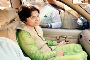 Activist Trupti Desai detained on way to Shirdi