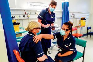 UK to roll out COVID vaccines on Dec 8