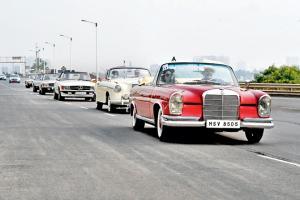 Mumbai: Mercedes Classic Car Rally felicitates female police officers