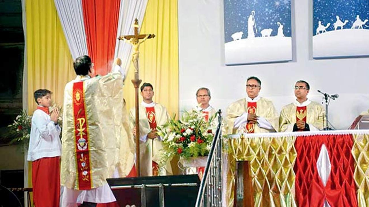 Maharashtra mandates just 50 people in churches for midnight mass