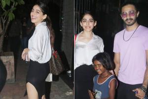 Alaya F flashes a million-dollar smile when clicked with Aaishvary Thackeray in Juhu