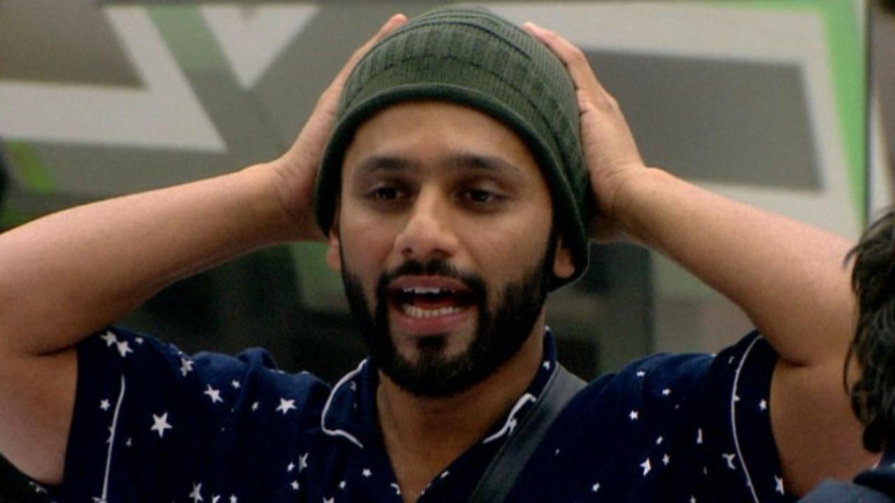 With the nominations shocker that all the housemates had received, the mood inside the Bigg Boss 14 House was quite tensed. Anything could trigger a showdown and that's what happened when Arshi commented on Rahul Vaidya. Arshi accused Rahul of being a fake person because he left the show midway. Rahul tried to ignore her, but with Arshi's relentless comments against him, he entered into a war of words with her. He said she was just an empty vessel. This, Arshi thought as body-shaming and complained to Bigg Boss about the same.